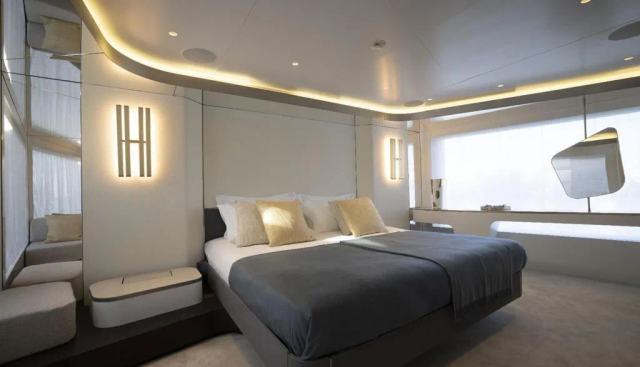 Aria yacht for sale 17