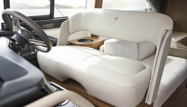 Theo yacht for sale 20