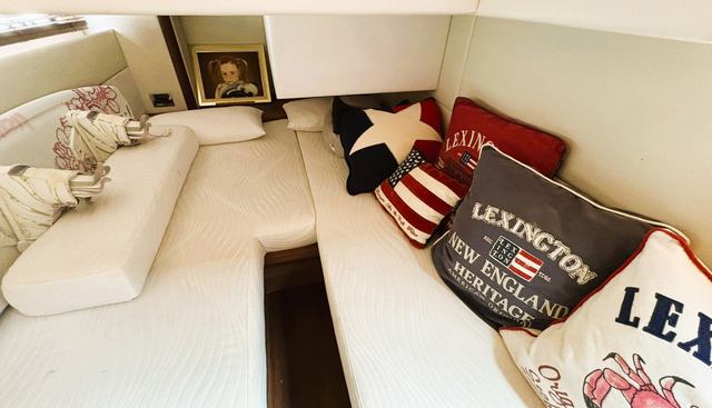 F380 yacht for sale 23