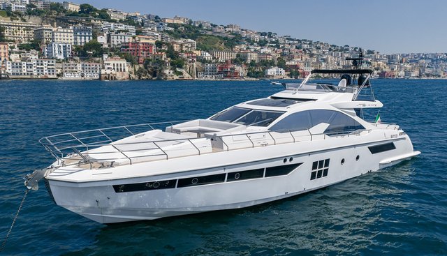 JR 28 yacht for sale 40