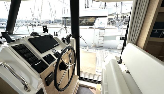 noname yacht for sale 24