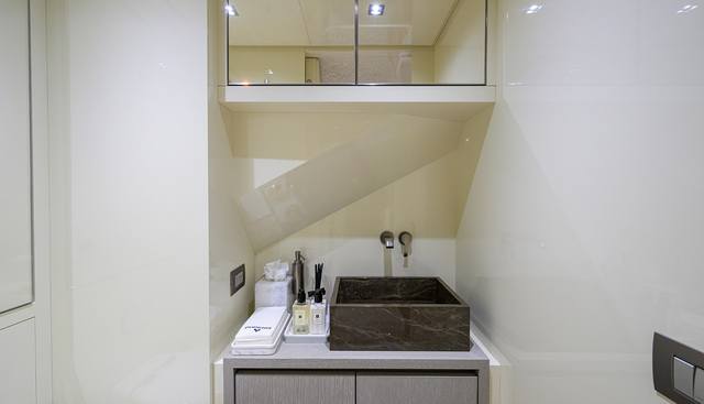 PHOENIX yacht for sale 114