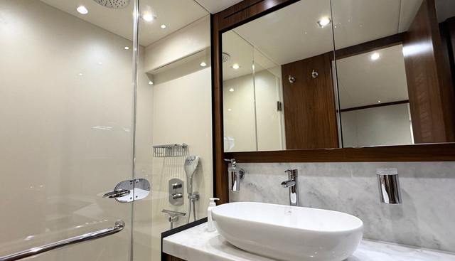 ELU yacht for sale 20