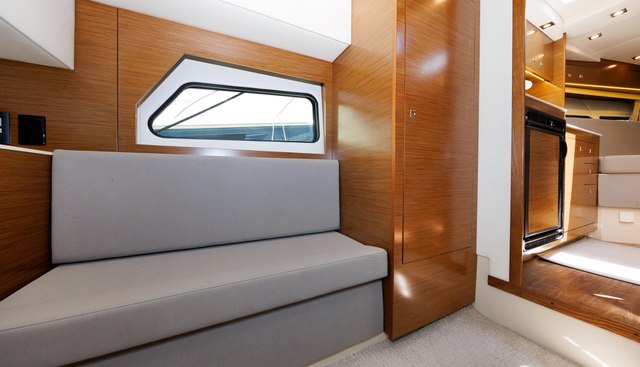 Major Adjustment yacht for sale 40