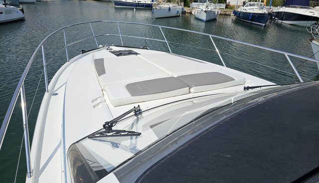 Bozzie yacht for sale 18