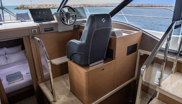 noname yacht for sale 13