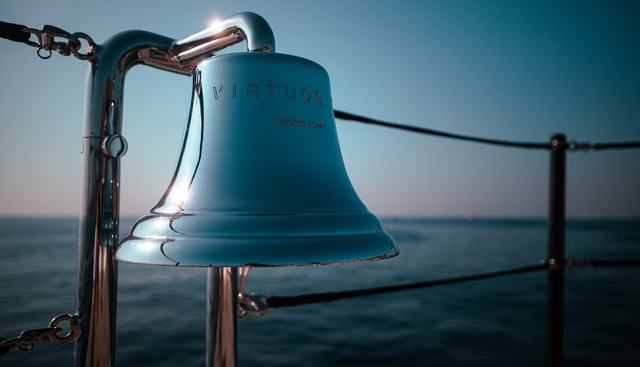 VIRTUOSITY yacht for sale 44