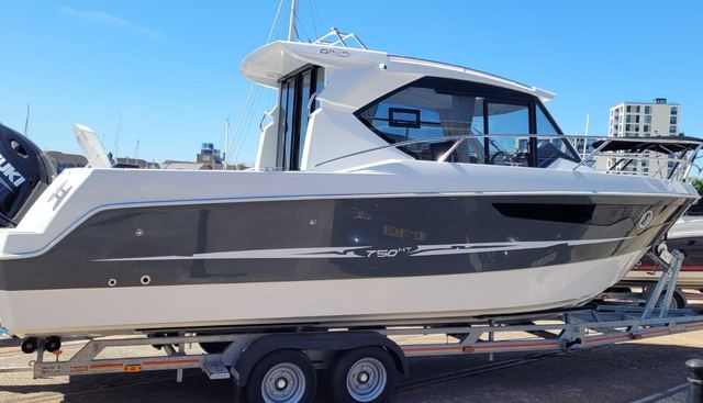 noname yacht for sale 4