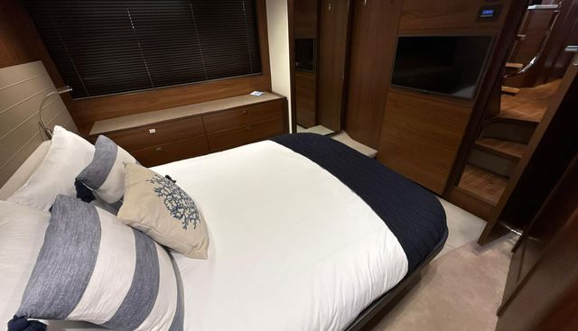 FEATHERS yacht for sale 27