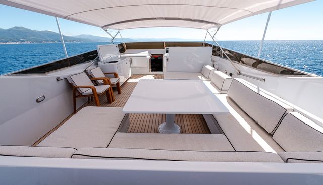 VIS yacht for sale 23