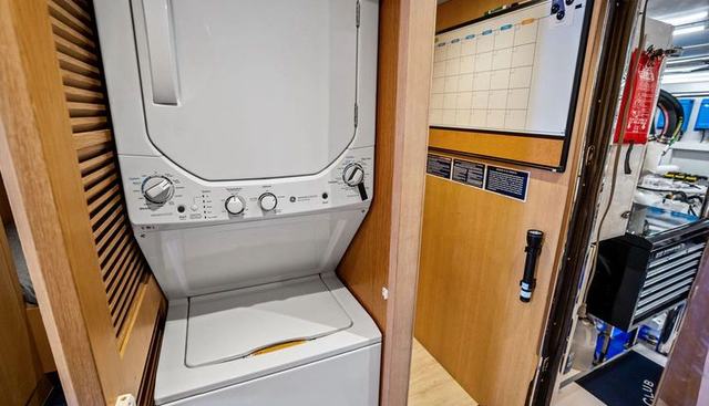 GENESIS yacht for sale 62