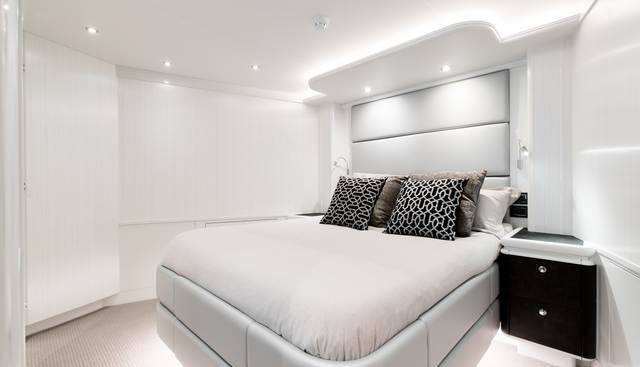 Crescent Lady yacht for sale 13