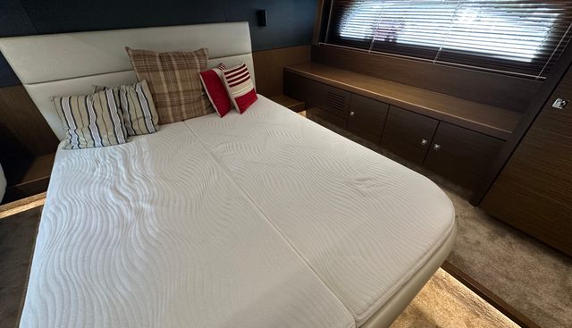 Folly Five yacht for sale 34