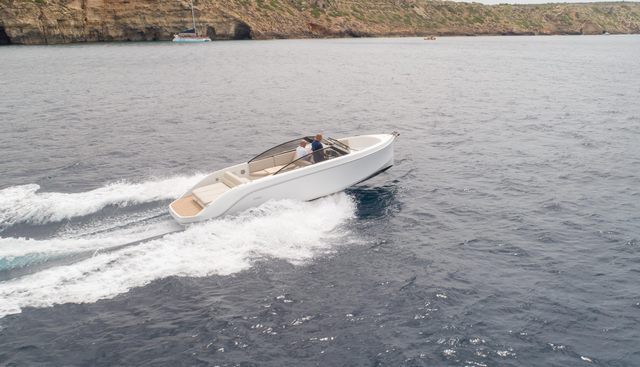 Brandy yacht for sale 9