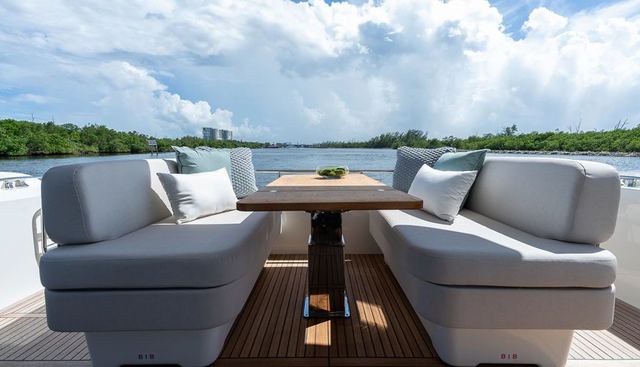 F4.9 yacht for sale 18