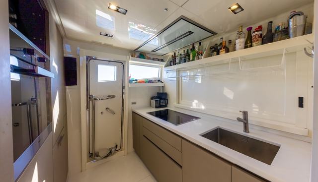 MAD DAY yacht for sale 28