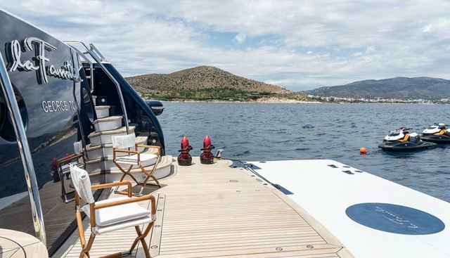 La Familia yacht for sale 28