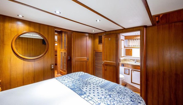 Homes yacht for sale 42