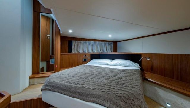 Amaretto yacht for sale 52