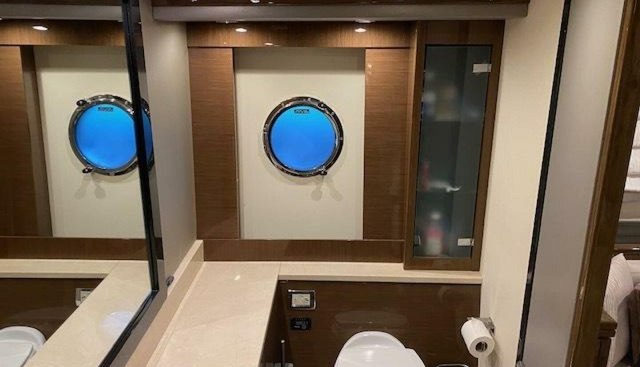 7th Heaven yacht for sale 37