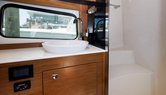 Major Adjustment yacht for sale 47