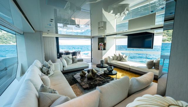 La yacht for sale 23