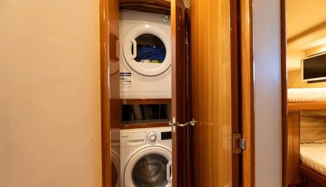 Miss Ella Maye yacht for sale 39