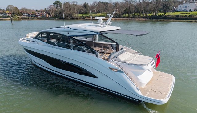 V55132 yacht for sale 4