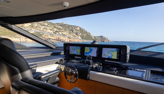 FILIPPETTI F100 yacht for sale 32