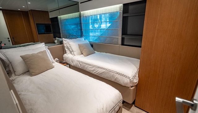 Snack Money yacht for sale 52