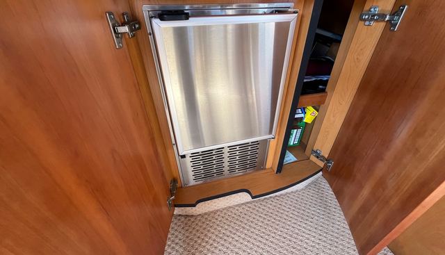 noname yacht for sale 42