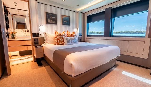 VIVACE yacht for sale 30