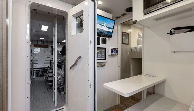 Satisfaction yacht for sale 68