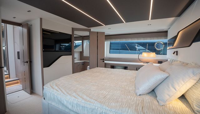 1282475 yacht for sale 27