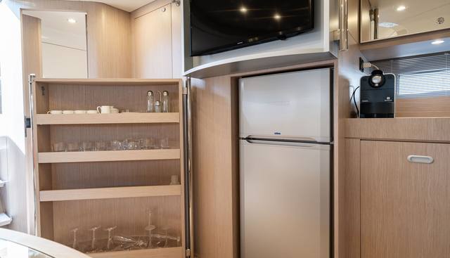 WINDTIME yacht for sale 23