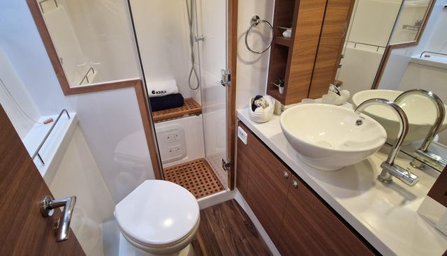 noname yacht for sale 30