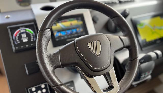 noname yacht for sale 28