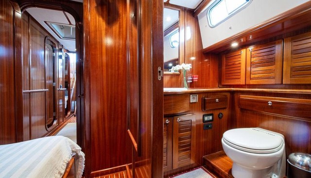 NIU TRANQUIL yacht for sale 389