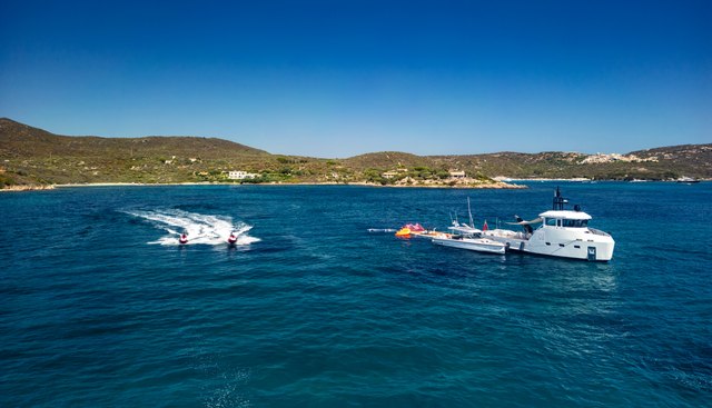 SHADOW yacht for sale 17