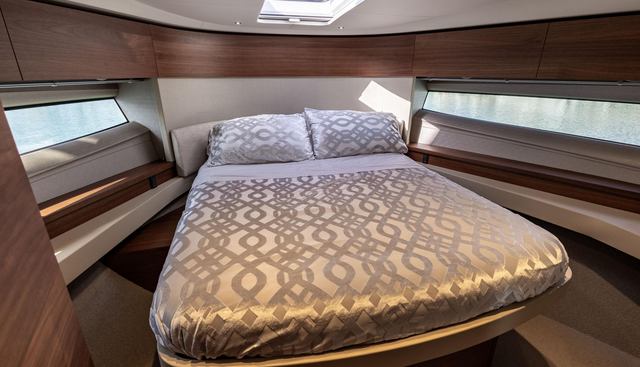 Viva yacht for sale 48