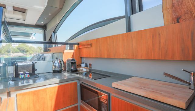 noname yacht for sale 32
