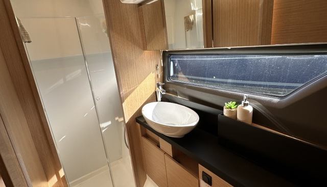 Hattie Grace yacht for sale 34