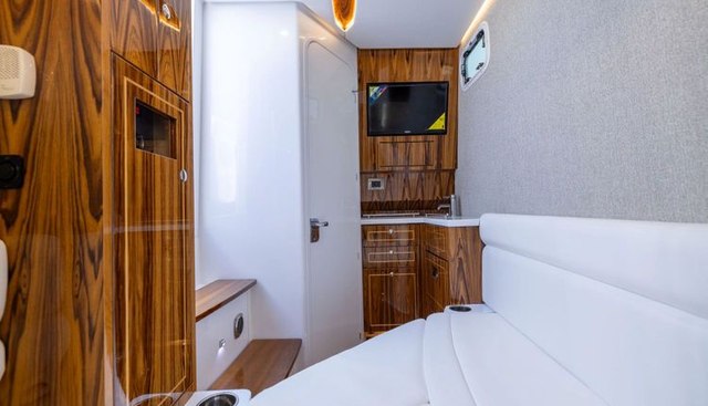 noname yacht for sale 34