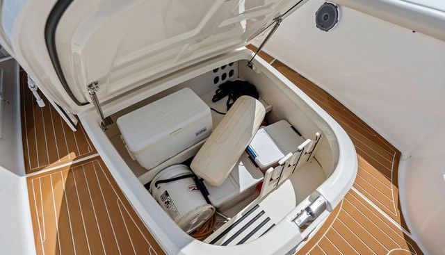Power Play yacht for sale 32