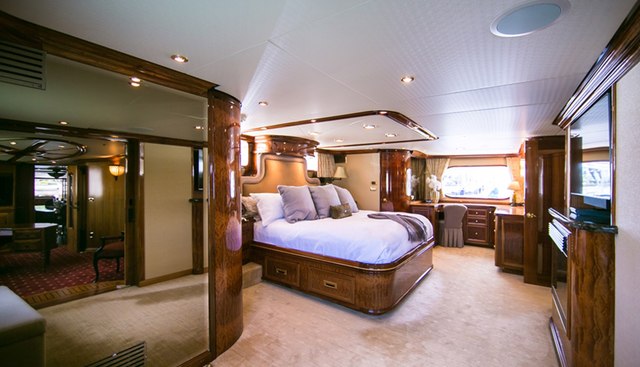 LEIGHT STAR yacht for sale 17