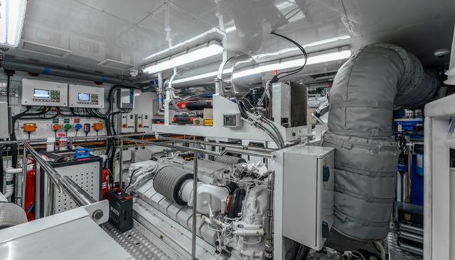 NOROADER yacht for sale 34