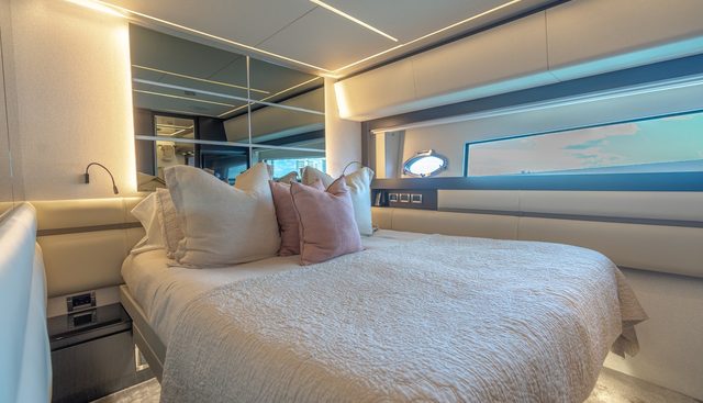 VINTAGE yacht for sale 27
