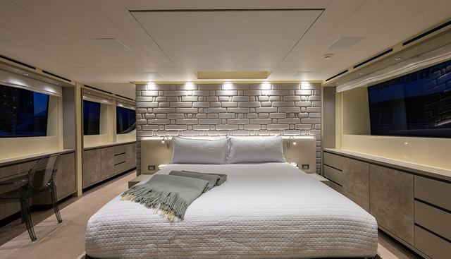 PHOENIX yacht for sale 49