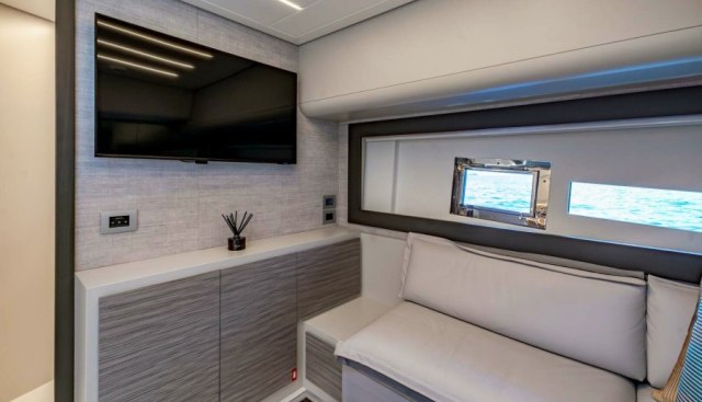 SILVER MISSILE yacht for sale 22
