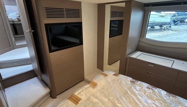noname yacht for sale 37
